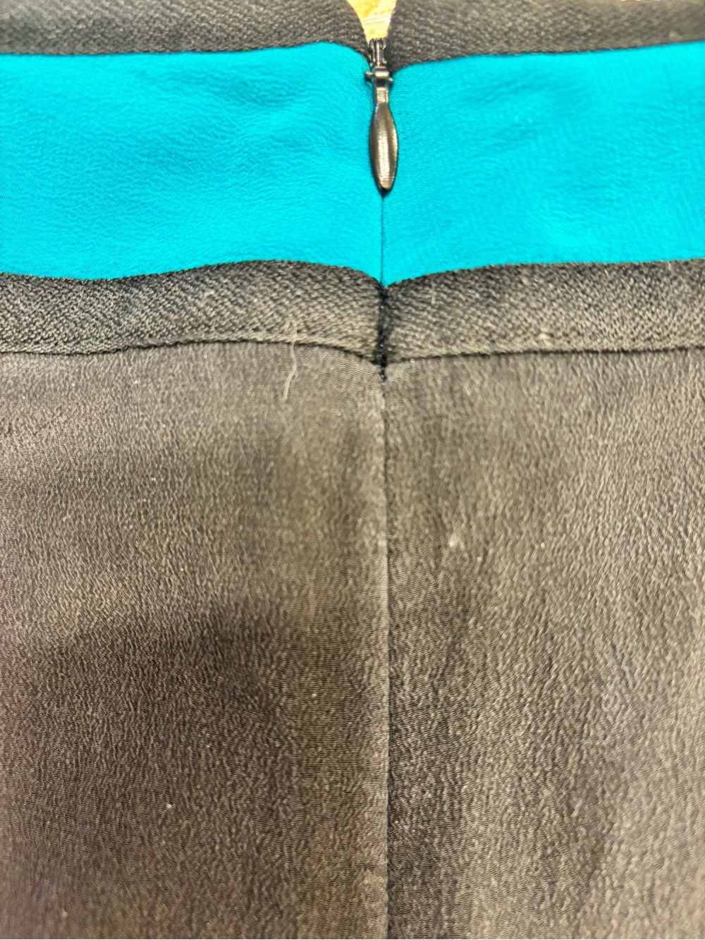 Vintage Armani Exchange A|X Silk Women’s Colorblock Skirt Blue Purple Black 8 - Picture 6 of 6